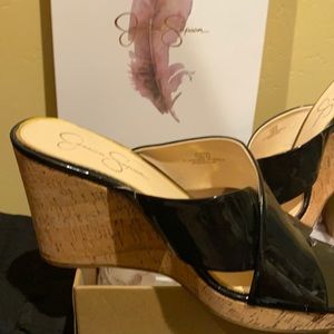 Beautiful mint condition, Black patent leather